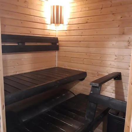 Motel Jaalan Tienristi *